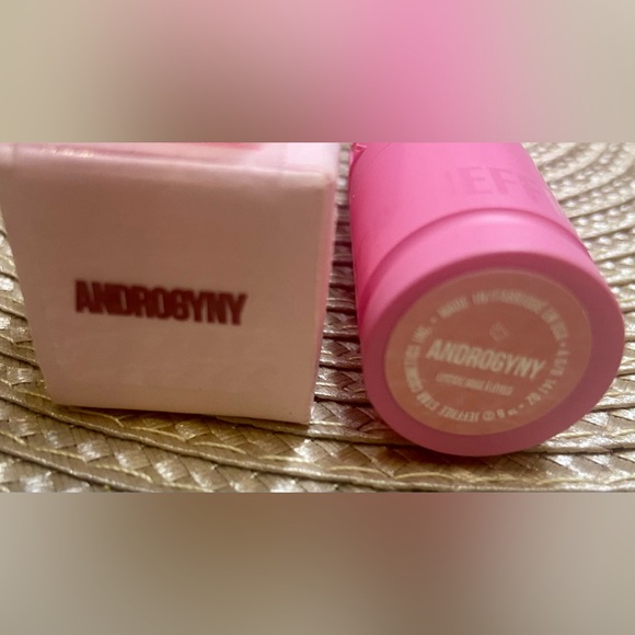 Androgyny Jeffree Star Cosmetics Velvet Trap Lipstick! NWT - Picture 3 of 3